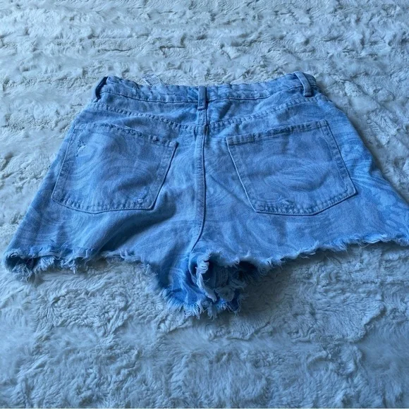Zara Women's Blue Printed Denim Cut-Off Shorts Size 6 - Picture 6 of 6
